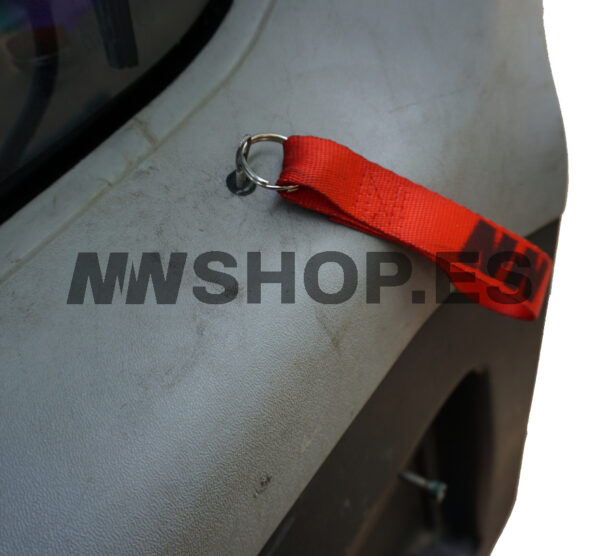 tirador para puerta podras abrir la puerta del maletero de tu Mitsubishi Montero V60 DID desde el interior sin problemas. 